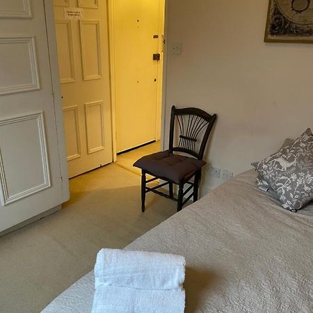 Double Room With Garden View London Exteriör bild